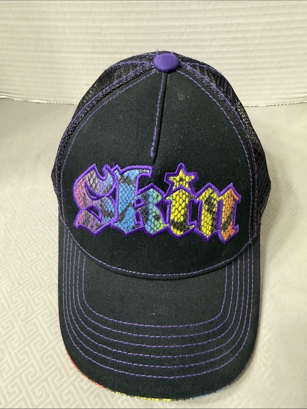 Vintage Skin Industries Women MultiColor Snake Skin Pattern Trucker Baseball Cap - Picture 9 of 9